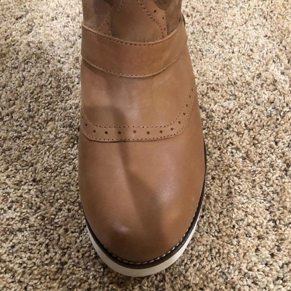 New! Men's Australia Luxe Collective Yolo Genuine Sheepskin Boot CHESTNUT US 1O - Picture 5 of 15